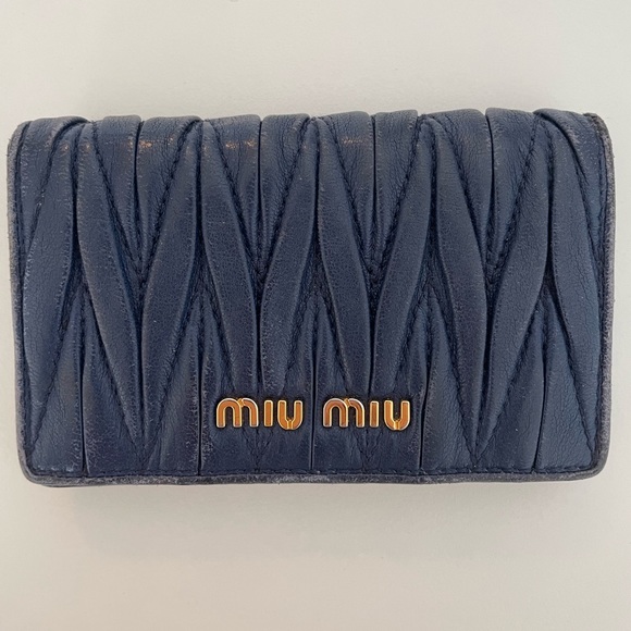 Miu Miu wallet - Picture 1 of 10